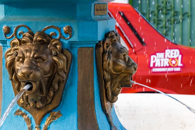 Private: RedPatrol Bucharest Contrasts Tour in a Vintage Car