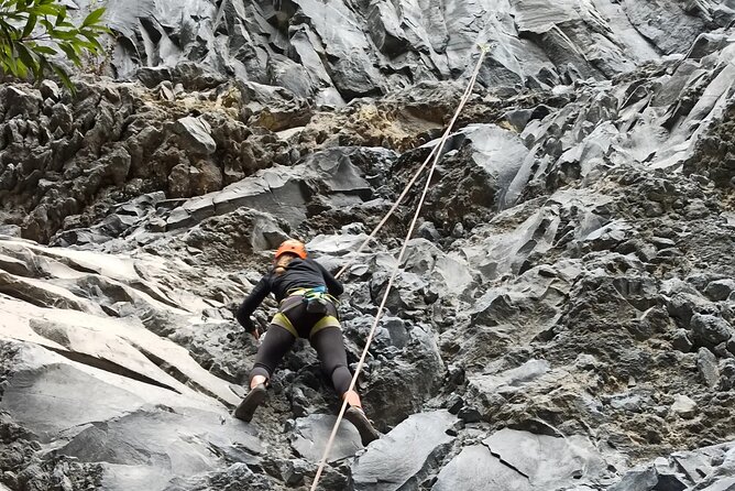 Private Rock Climbing Basalto Tungurahua