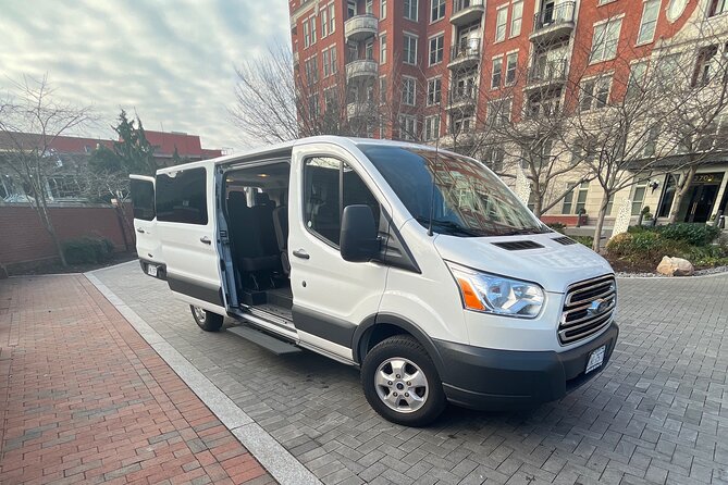 Private Ronald Reagan, Washington National Airport Transfer