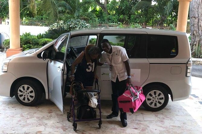 Private Round Trip Sangster Airport Transfer From Montego Bay to Falmouth Hotel