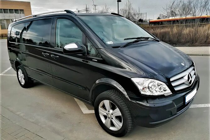 Private Round-Trip Transfer: Warsaw Chopin Airport