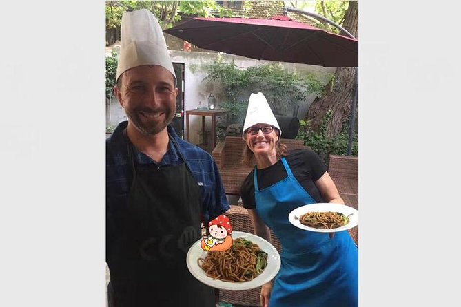 Private Shanghai Wet Market Tour and Chinese Cooking Class