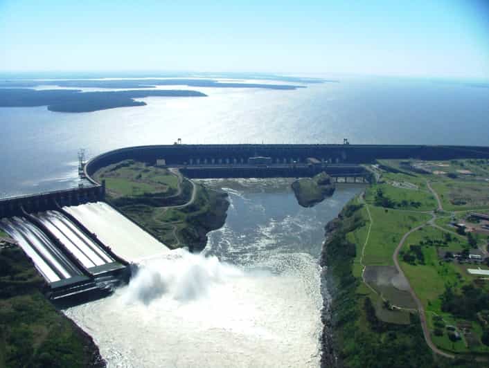 PRIVATE – Special Visit to the Itaipu Hydroelectric Plant.