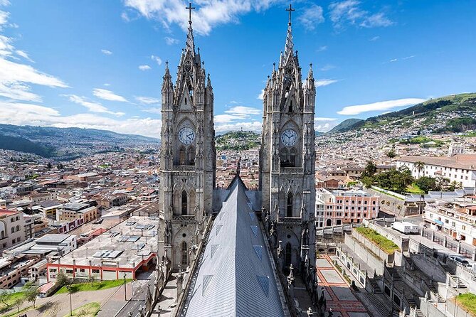 PRIVATE Tour, City Tour Quito With Cable Car and Middle of the World