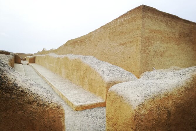 Private Tour Full Day Chan Chan & Huacas Sun and Moon in SUV