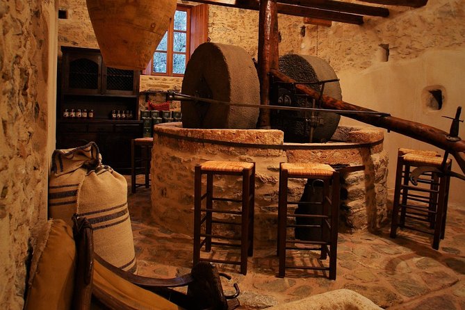 Private Tour in Historic Estate in Monemvasia With Wine-Olive Oil Tasting & Meal - Tour Overview and Highlights