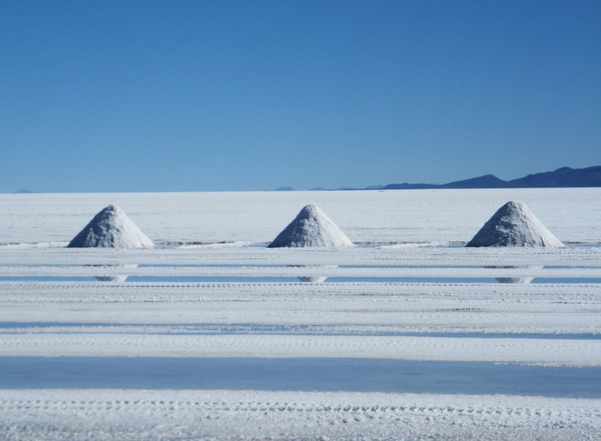 Private Tour in the Salar De Uyuni With Wine Tasting - Tour Overview