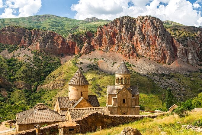 Private Tour: Khor Virap, Noravank Monasteries, "Hin Areni" Winery, Jermuk