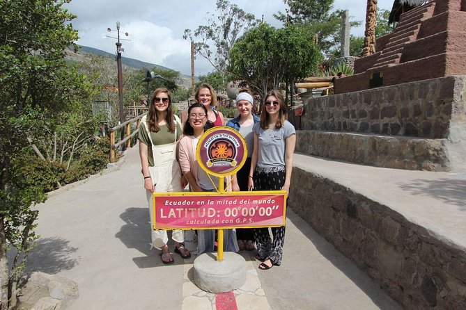 Private Tour Middle of the World & Pululahua Crater Hike