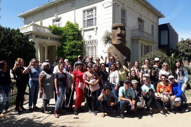 Private Tour Valparaiso and Viña Del Mar Wine Shop in White House