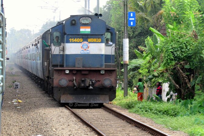 Private Train Station Transfer :- From Jaipur Train Station to Hotel