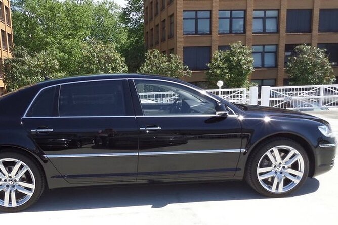 Private Transfer: Boston Airport (Bos) to Boston