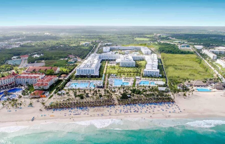 Private Transfer From Punta Cana Airport to Riu Republica - Service Overview