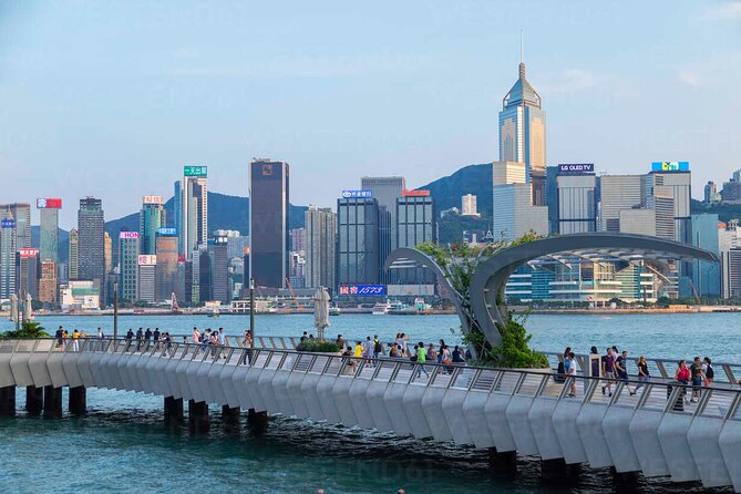 Private Transfer: Hong Kong Airport HKG to Hong Kong City in Business Car