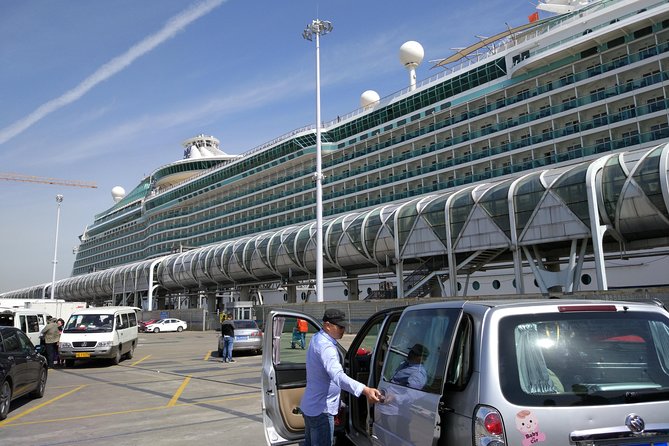 Private Transfer: Hotel to Shanghai Wusongkou Cruise Terminal (Baoshan Port)