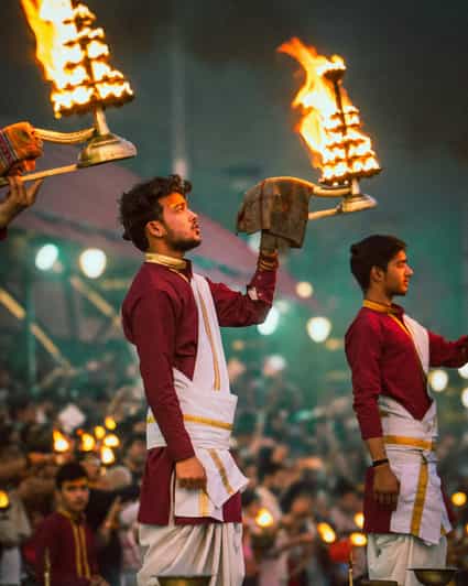 Private Varanasi City Historical Tour With Ganges Cruise