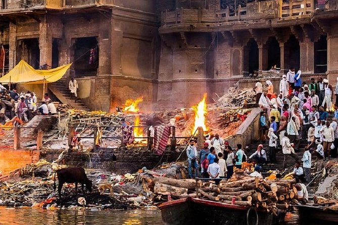 Private Walking Tour of Death and Rebirth Lanes in Varanasi