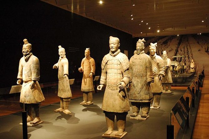 Private Xian History Day Tour:Terracotta Warriors Huaqing Palace
