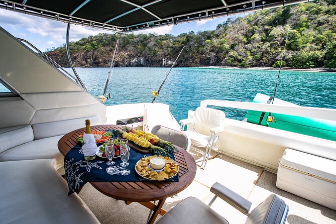 Private Yacht Charter in Costa Rica - Pickup and Meeting Logistics