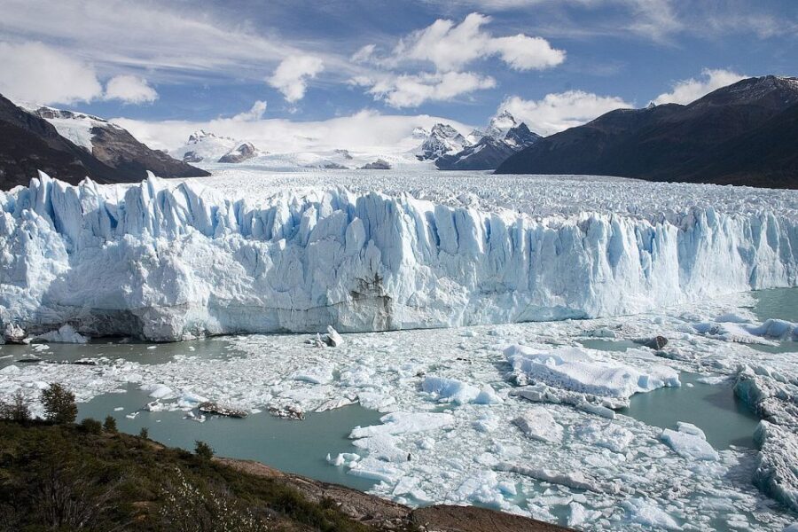 Puerto Natales: Day Trip to Perito Moreno Glacier Argentina - Destination Overview