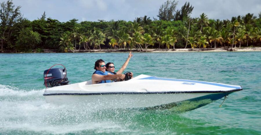 Punta Cana: Catamaran, Speed Boat & Snorkeling Tour
