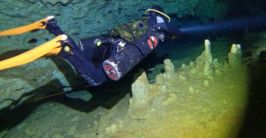 PUNTA CANA: DIVING IN CAVERNS OR CENOTES