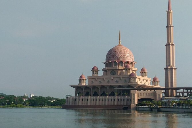 Putrajaya City Tour From Kuala Lumpur Including Sightseeing Cruise