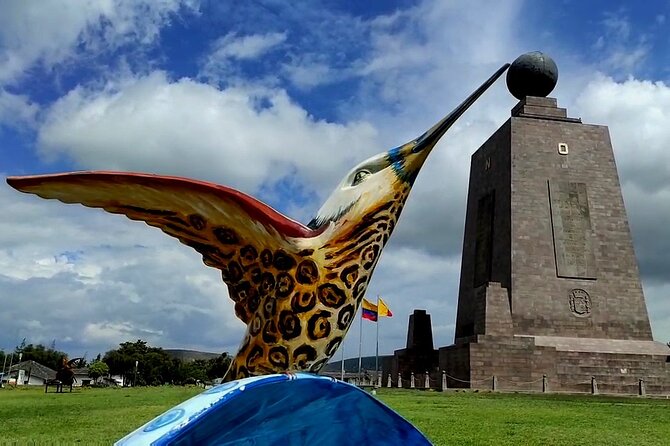 Quito Skyline & Equator Private Tour