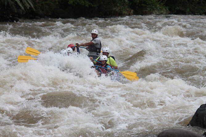 Rafting Costa Rica, Balsa River Class-Iii From La Fortuna