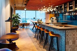 Residence Inn by Marriott Amsterdam Houthavens - Hotel Location and Neighborhood