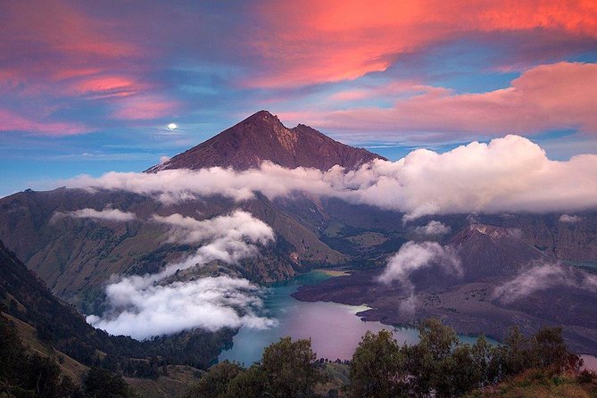 Rinjani Trekking 2D1N Senaru Crater Rim - Logistics and Pricing