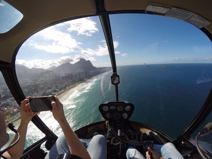 Rio De Janeiro: 30-MIN Helicopter Ride With Transfers