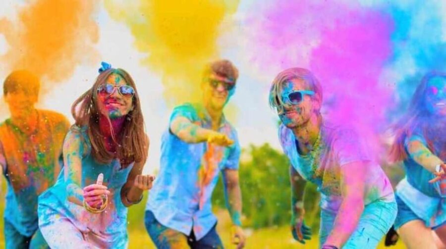 Rishikesh: Holi Celebration With Local Family and Lunch