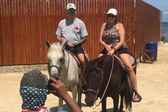 Roatan Jungle Horseback Riding and Beach Daypass