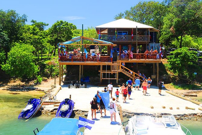 Roatan VIP Private Yacht Snorkeling Adventure