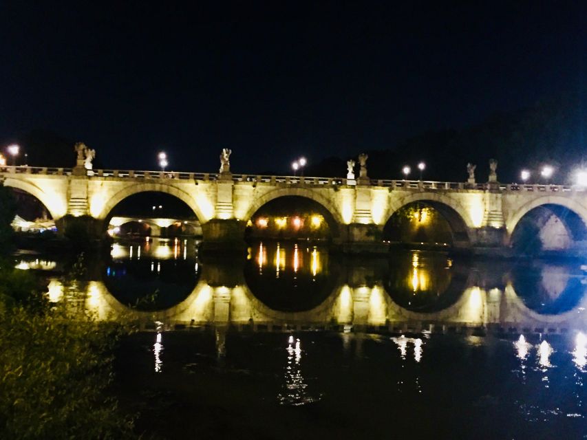 Rome: E-Bike Night Tour With Food and Wine Tasting
