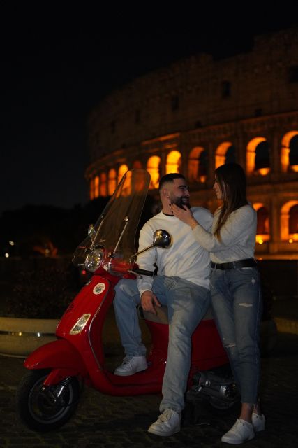 Rome: Vespa Scooter Night Tour With Pro Photographer