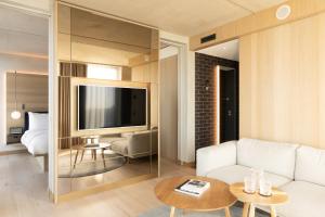 Ruby Emma Hotel Amsterdam - Hotel Overview