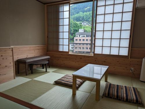 Ryokan Tenryu - Overview and Location