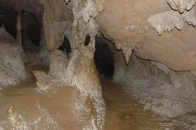 Saint Hermans Cave Hiking and Blue Hole Tour From Belize City