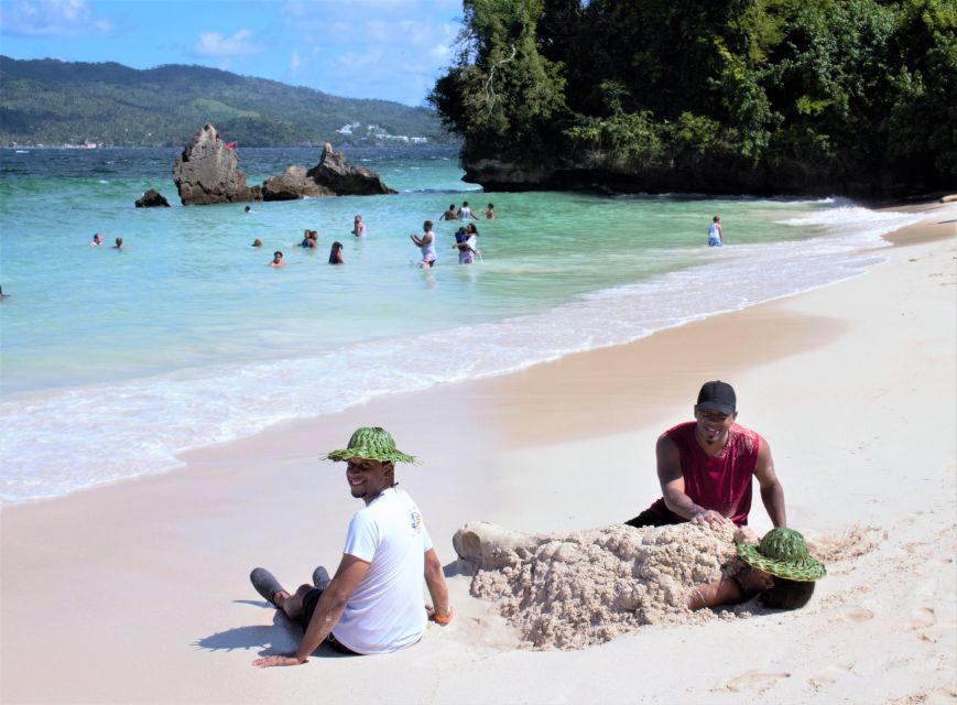 Samaná: City Tour + Los Haitises & Cayo Levantado Island