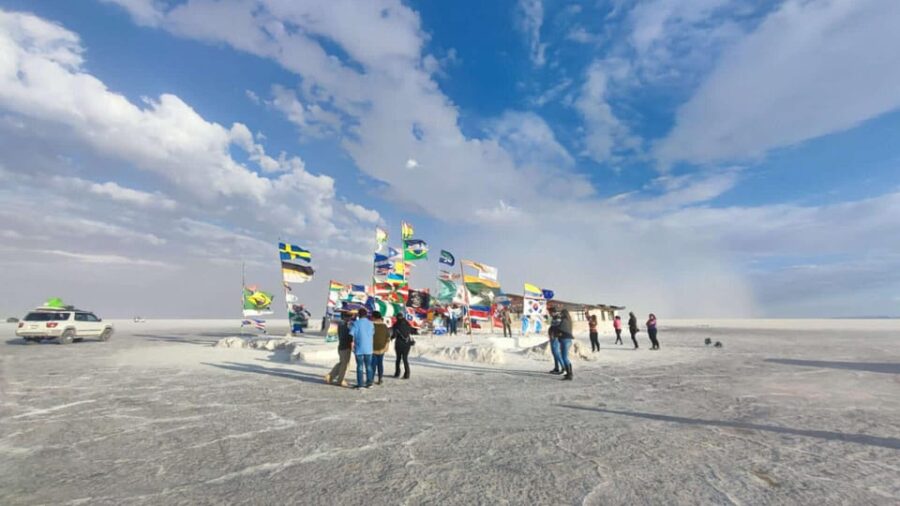 SAN PEDRO DE ATACAMA – UYUNI SHARED SERVICE