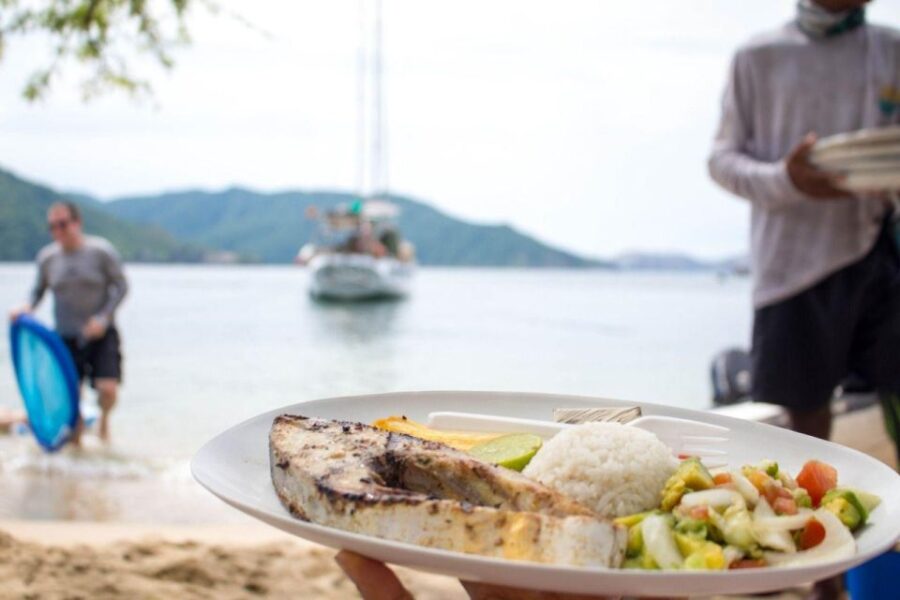 Santa Marta: Sailboat Day Tour to Tayrona Park