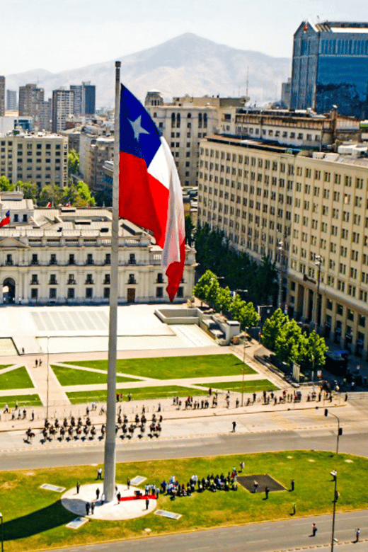 Santiago: City Highlights Walking Tour