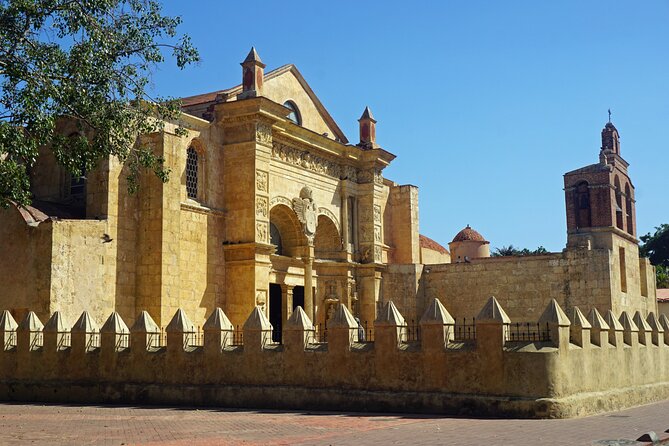 Santo Domingo & Alto De Chavon Full Day Small Group Experience