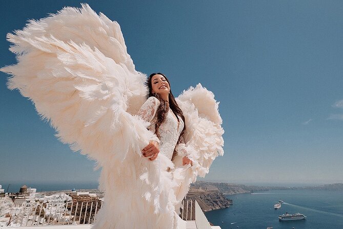 Santorini Wings Photo