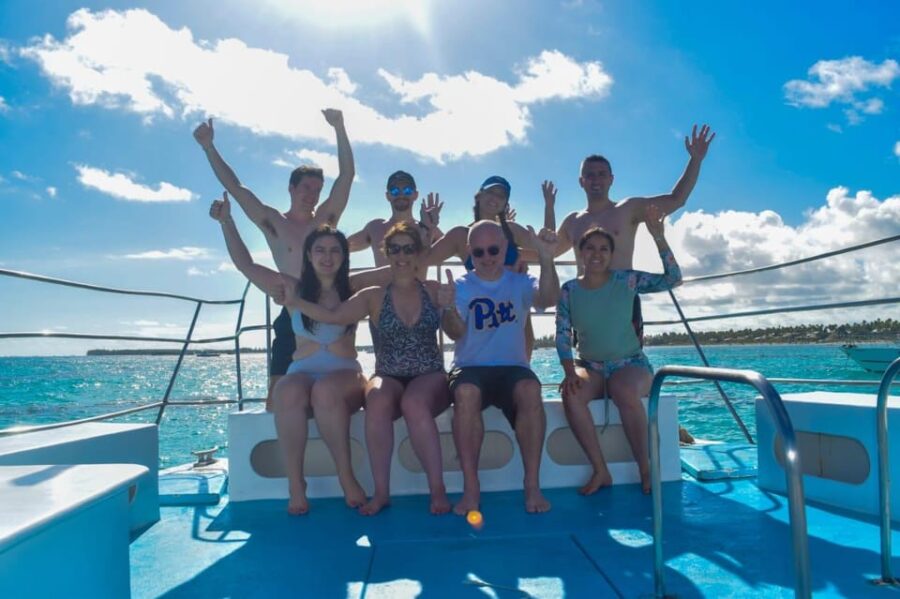 Saona Island Tour From Santo Domingo With Lunch and Pickup