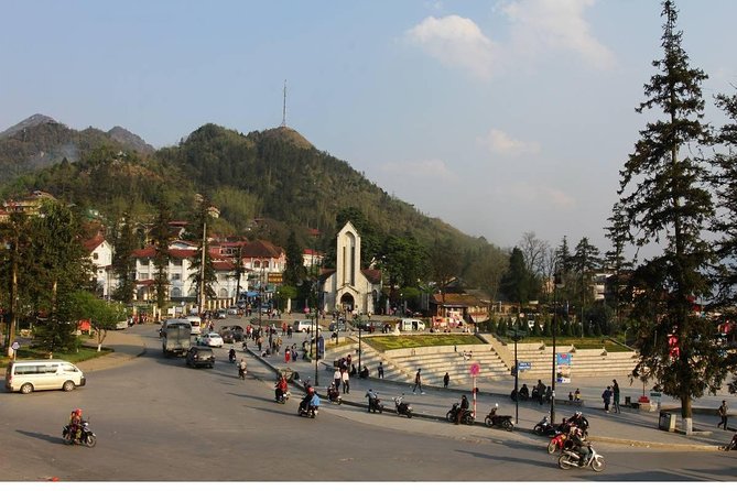 Sapa Valley Trek and Homestay - 3D2N Private Tour