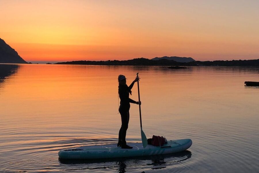 Sardinia: SUP Paddleboard Tour Sunrise With Lesson & Snacks