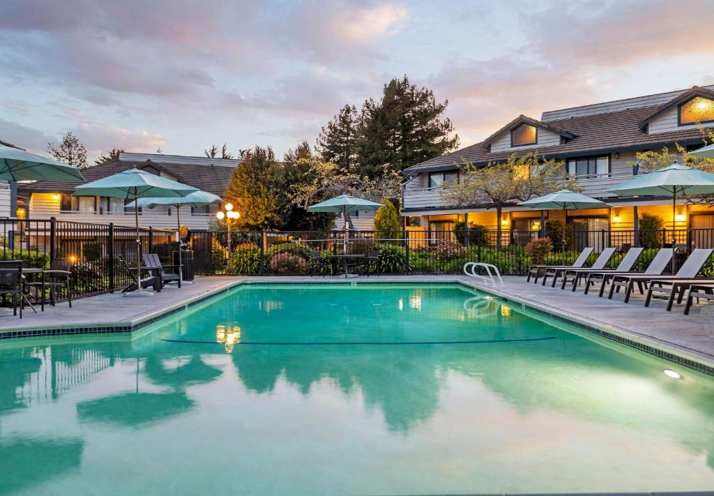 Seacliff Inn Aptos, Tapestry Collection by Hilton Review